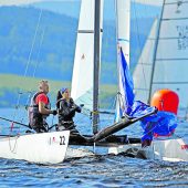 EM-Bronze für Vater und Tochter
