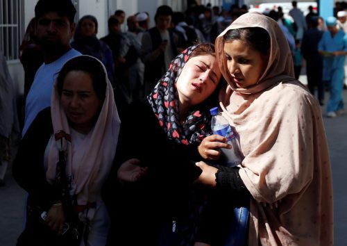 Frauen trauern in Kabul um die vielen Toten.  Foto: reuters