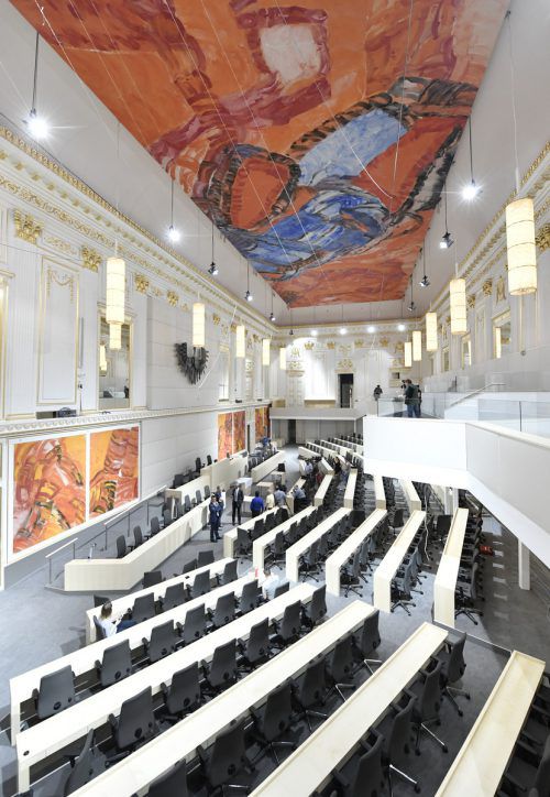 Heute, Mittwoch, tagt der Nationalrat erstmals im Sitzungssaal in der Hofburg. APA