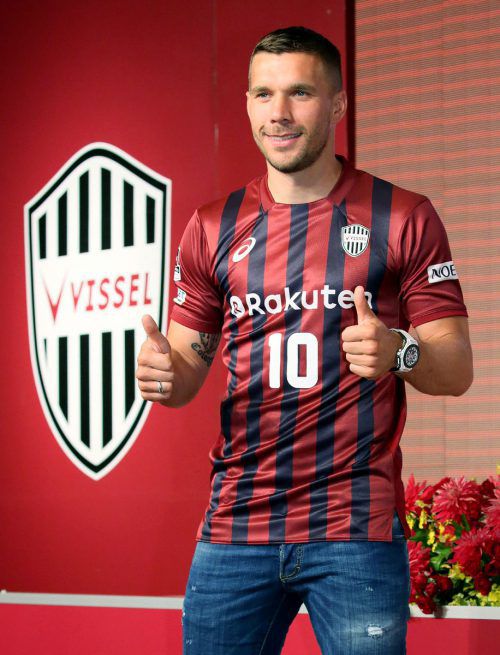 Lukas Podolski läuft heute erstmals für Kobe in Japan auf.  ap