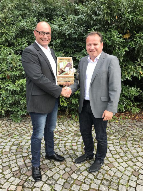 Oliver Wellschreiber (l.) folgt Harald Witwer nach. Foto: AAB