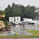 Ermittlungen nach tödlichem Zelteinsturz