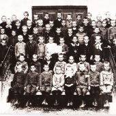 Bis zu 60 Schüler in einer Volksschulklasse