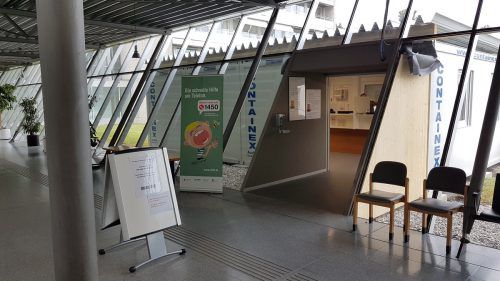 Die neue Aufnahme Ost befindet sich nordseitig am Gebäude. Hier soll später auch der zentrale Eingangsbereich entstehen.  Foto: KHBG