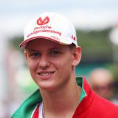 Spezielle Geste von Sohn Mick