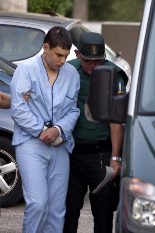 Mohamed Houli Chemlal wurde im Schlafanzug vorgeführt.  foto: afp