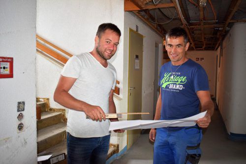 Stefan Bischof und Gottfried Steurer klären weitere Schritte ab. mo