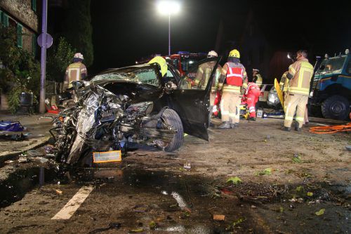 Von dem Pkw des 19-Jährigen blieb nur ein völlig zerstörtes Wrack.  Foto: vol.at/Pletsch