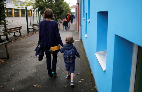 180.000 Alleinerzieher gibt es derzeit in Österreich, 160.000 davon sind Mütter. 40 Prozent sind laut SPÖ armutsgefährdet, ihnen soll die Unterhaltspflicht besonders helfen. Apa