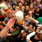Trotz Regen 600.000 Besucher beim Wiesn-Auftakt