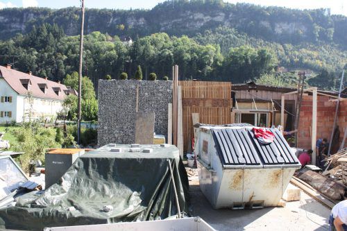 An der Feldkircher Reichsstraße wird ein kleines Hotel gebaut.  VN/Schweigkofler