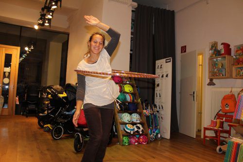 Andrea Raffl begeisterte im "Propella" mit ihren Hula-Hoop-Auftritten.