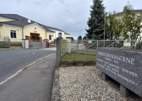Die Ermittlungen zum Tod eines 19-jährigen Rekruten, der nach einem Fußmarsch in Horn gestorben ist, sind noch nicht abgeschlossen. APA