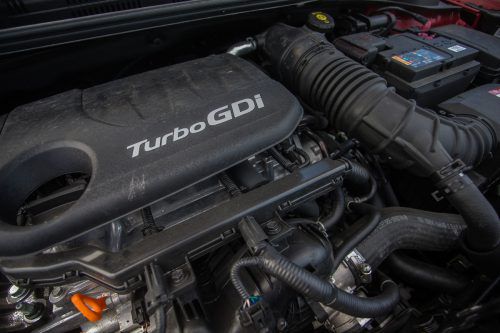 Eindruck: Der kleine nur 1 Liter große aufgeladene Ottomotor sorgt für sehr ordentliche Fahrleistungen. Richtig gut ist das Platzangebot im 4-Meter-Auto von Kia. Bei der Qualitätsanmutung des Plastiks im Innenraum gibt es indes noch Potenziale.