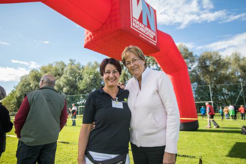 „Ma hilft“-Patin Marlies Müller (r.) und Susanne Marosch freuten sich.