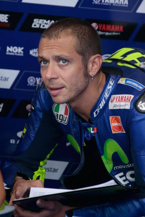 MotoGP-Ass Valentino Rossi wurde nach seinem Crash erfolgreich am Bein operiert. Foto: gepa