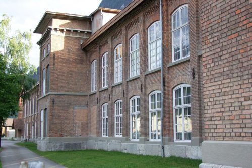 Ob Architektinnen, Denkmalpflegerinnen und -eigentümerinnen, Künstlerinnen, weibliche Schutzheilige oder Burgfräulein: Die Frauen geben heuer beim Tag des Denkamals den Ton an. spinnerei klarenbrunn bludenz/peter lauppert