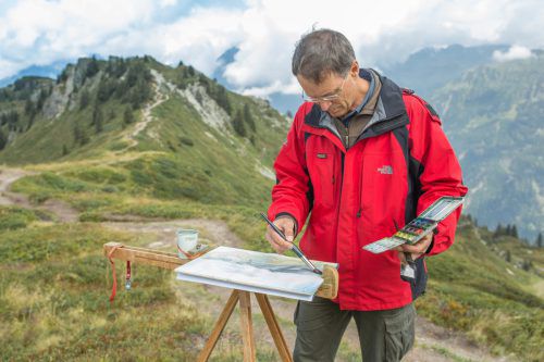 Projektleiter Roland Haas ist einer der acht Künstler, die im Rahmen des SilvrettAteliers in den Montafoner Bergen künstlerisch tätig war. MT/Kothner