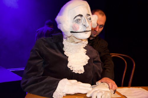 Eine weitere Aufführung des Stücks findet am 30. September, 17 Uhr, im Frauenmuseum Hittisau statt. KC