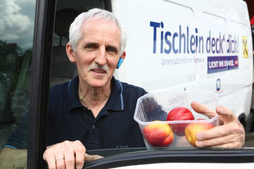 „Tischlein deck dich“-Obmann Elmar Stüttler: „Wir brauchen mehr freiwillige Helfer. Es wäre schön, wenn sich welche melden würden.“  vn-hartinger