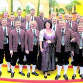 Ernst Hutter und die Egerländer Musikanten auf Tournee