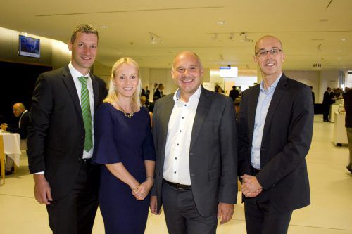 VNL-Team: Philipp Wessiak (l.), Daniela Knünz sowie Peter Halder und Regionalobmann Michael Dallinger. franc