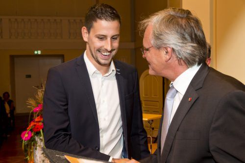 48 Absolventen schlossen ihre Pflegediplomausbildung ab.  KHBG