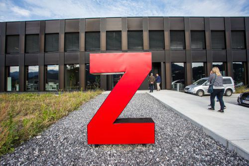Am Samstag fand die offizielle Eröffnung des neuen Z-Werkzeugbau-Firmensitzes statt. VN/Steurer