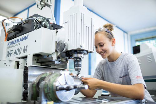 Am Samstag lädt illwerke vkw zum Lehrlingsinfotag in die Werkstätten in Vandans und Bregenz. Illwerke/VKW