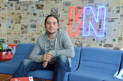 Andreas Spechtenhauser wahlkämpft für die KPÖ Plus in Vorarlberg.  hrj