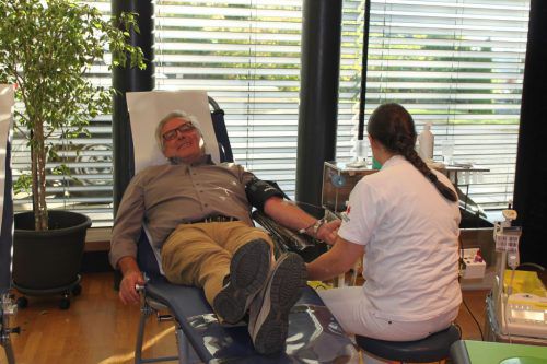 Bei der alljährlichen Blutspendeaktion des KPV Feldkirch-Levis-Tisis spendeten in diesem Jahr im Tisner Pfarrsaal 105 Personen Blut.  KPV