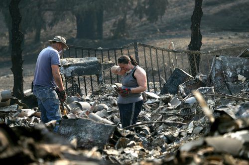 Bislang wurden 5700 Gebäude durch die Flammen zerstört. AFP