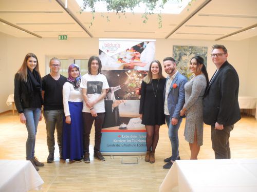 Christina Guldenschuh, Jamie Unshelm, Fatma Kocyigit, Daniel Müller, Kathrin Liebl, Freydi Boufleur, Johanna Blaser und Patrick Pörner.  LBS