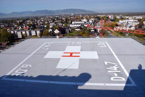 Der neue Landeplatz ist für den Flugbetrieb bereit.  STD