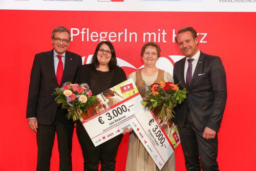 Elisabeta Demjen (r.) und Julia Riedesser, die in der Kategorie Pflegeberufe den Titel nach Vorarlberg holen konnte.  tanzer