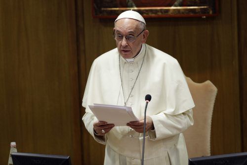 Es würden „wenig Kinder gezeugt“, und es gebe zu viele Abtreibungen, so der Papst.  AP