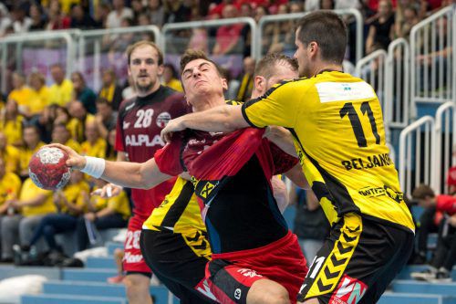 In einem Derby ruhen für 60 Minuten alle Freundschaften und es wird um jeden Ball und Zentimeter gekämpft. Anpfiff des ewig brisanten Nachbarschaftsduells zwischen Bregenz und Hard ist um 19.30 Uhr. VN/Stiplovsek
