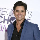 John Stamos ist verlobt