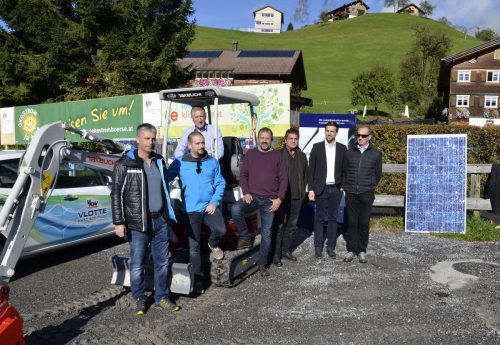 Informative Veranstaltung mit E-Automeile und neuer Ladestation am Diedamskopf.  mam