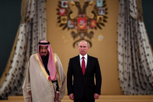König Salman (l.) von Saudi Arabien besuchte Wladimir Putin in Moskau. REUTERS