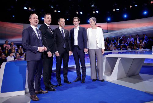 Letzte Elefantenrunde vor der Nationalratswahl (v. l.): Strolz , Strache, Kern, Kurz und Lunacek im ORF-Zentrum. APA