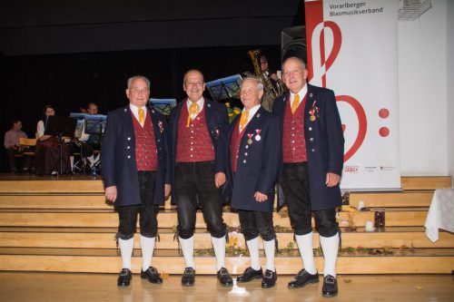 Martin Maier, Tone Summer, Walter Summer und Armin Jutz wurden ausgezeichnet.