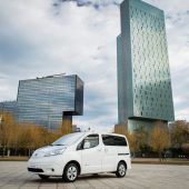 Autonews der WocheToshiba kündigt Batterierevolution an / Erster Range Rover an der Steckdose / E-Transporter von Nissan mit 280 Kilometer Reichweite