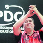 Suljovic trifft auf die Dart-Stars