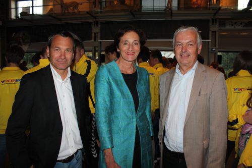 Michael Zangerl mit Sport-LR Bernadette Mennel und inatura-Gastgeber Peter Schmid (v. l.).