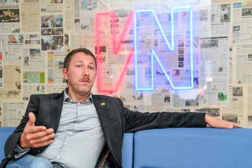 NBZ-Spitzenkandidat Murat Durdu im Gespräch mit den VN: „Das Kopftuch war 50 Jahre lang kein Problem. Plötzlich sollte es eines sein?“  VN/Lerch