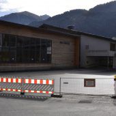 Pausenhof und Parkplätze bei Auer Schule saniert