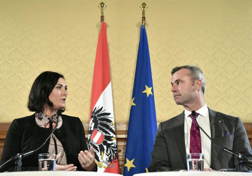 Köstinger soll Nationalratspräsidentin werden, Norbert Hofer (FPÖ) die Nummer drei bleiben; beide womöglich vorübergehend. APA