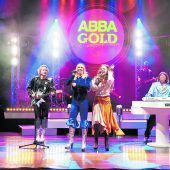 Einen Abend lang in die Glitzerwelt von ABBA abtauchen