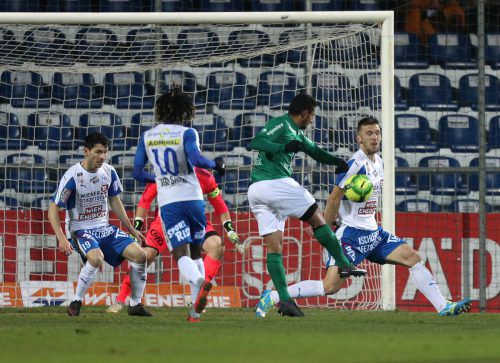 Austrias Ronivaldo blieb in Floridsdorf sehr blass. gepa